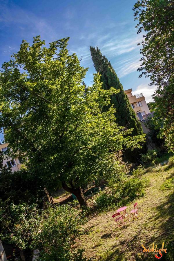 Art Home Bnb Carcassonne Bagian luar foto